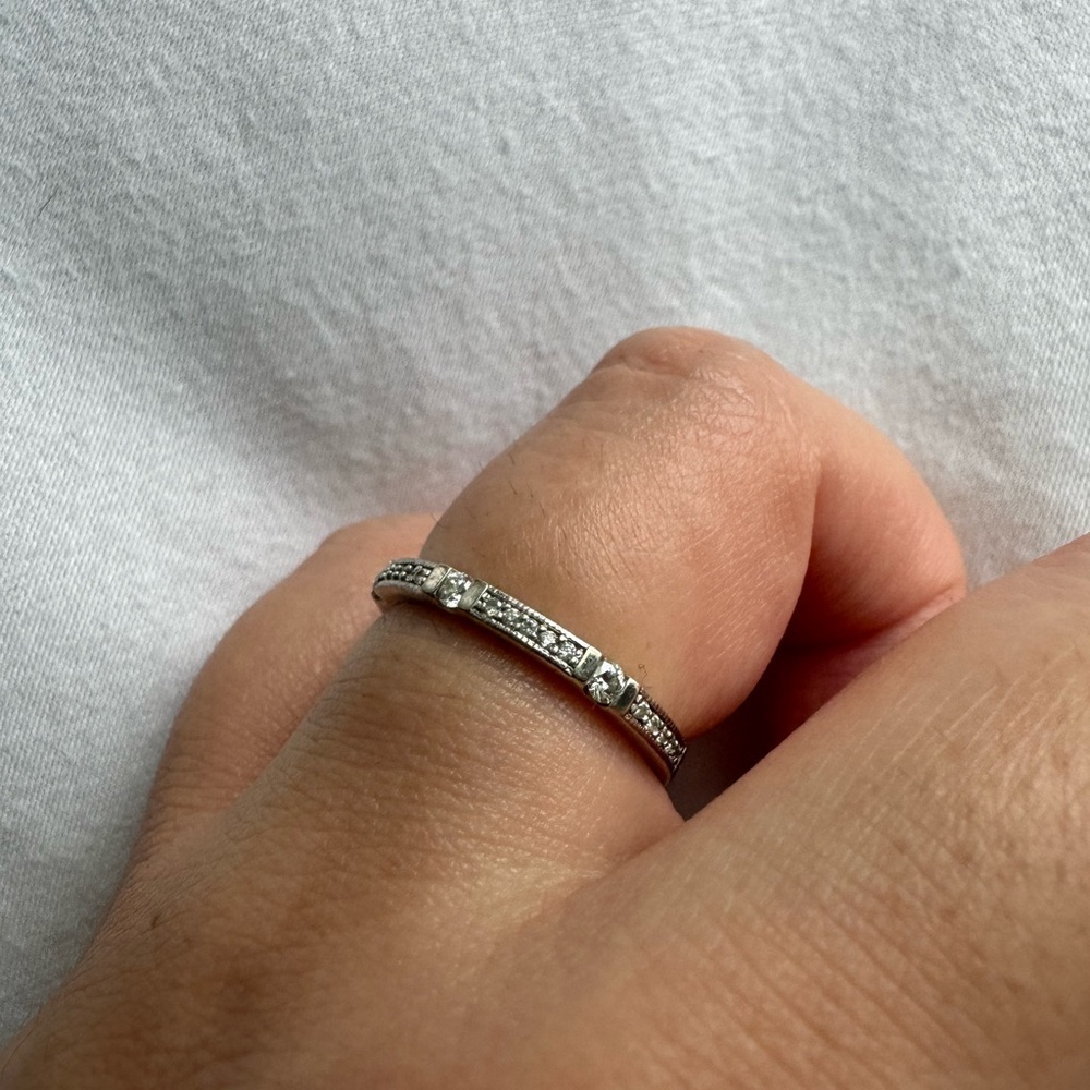 14K Solid White Gold ring with Natural Diamonds (Size 5.75)